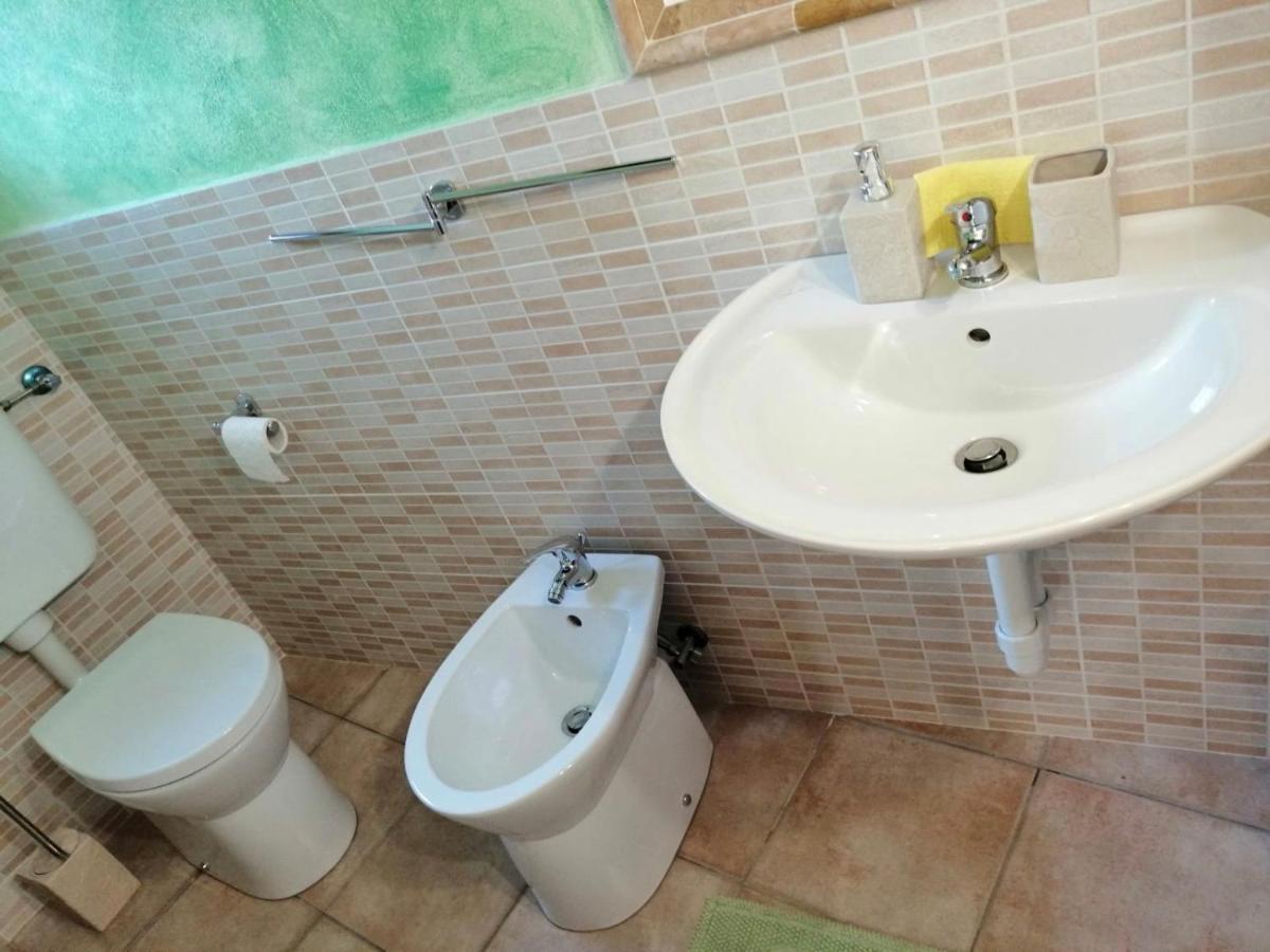 Vila Casa Vacanze La Carbunera Domodossola Exteriér fotografie