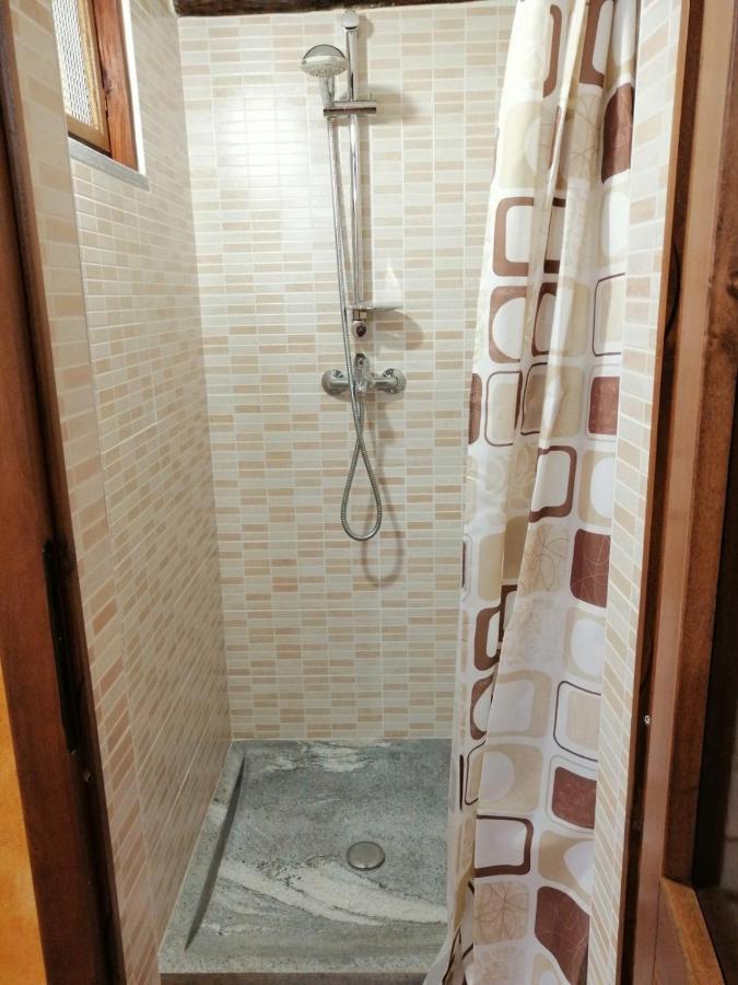 Vila Casa Vacanze La Carbunera Domodossola Exteriér fotografie